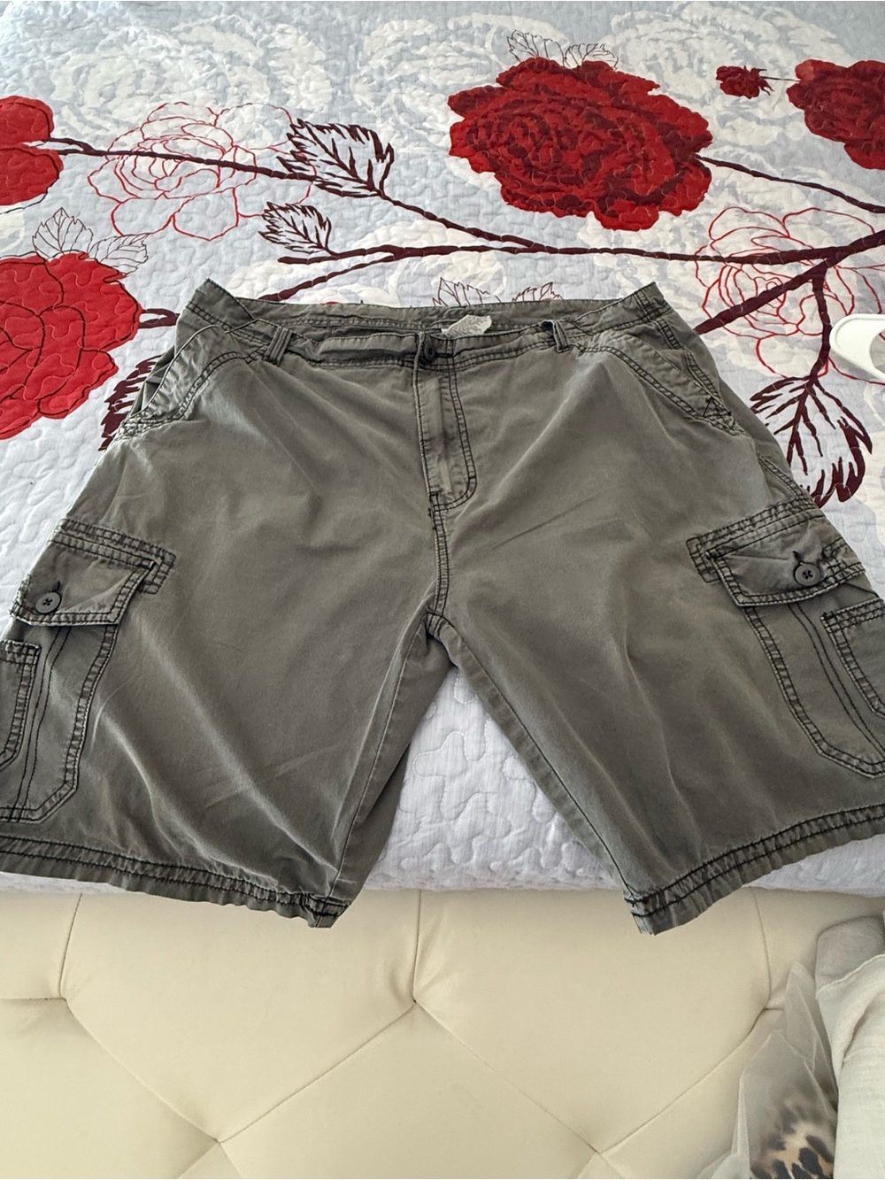 Plugg Men's Cargo Shorts - Gray